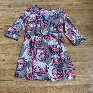 Boden Floral Tunic Top Size 4P Petite Pink Taupe 3/4 Sleeve V-Neck